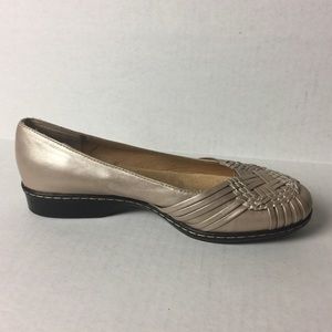 Softspots Shoes Size 8.5M Rose Gold Metallic Flats
